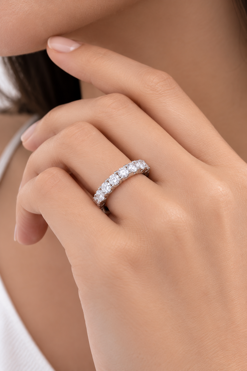 Celeste Line – טבעת מוסנייט חצי־נצח מכסף 925